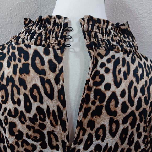 NWOT H&M Long Gathered Belle Sleeve Leopard Print High Neck Blouse Size XL - Picture 2 of 4